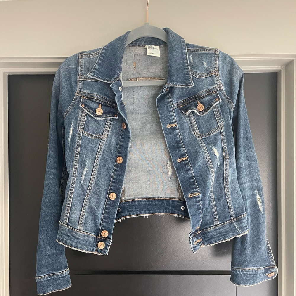 H&M cropped distressed denim jacket